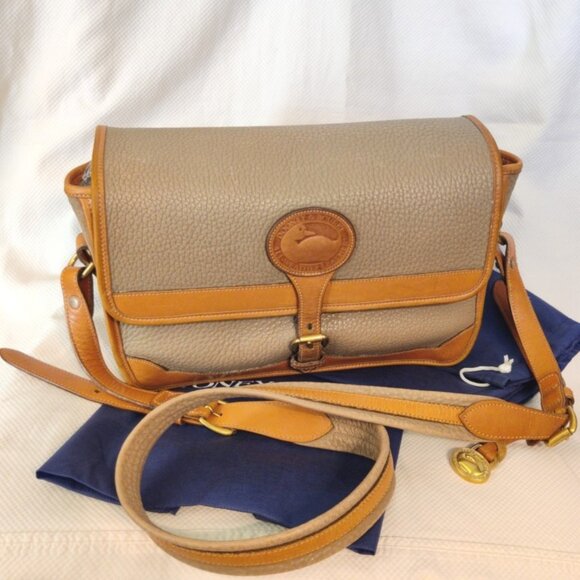 Dooney & Bourke Vintage All Weather Leather Surrey Messenger Flap in Taupe GUC